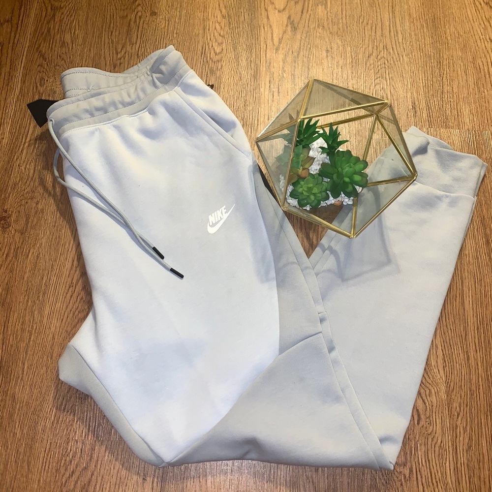 Nike Sportswear Tech Fleece